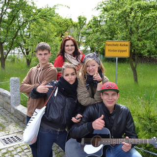 band-jugendwallfahrt-mai-2013--3 Montessori-Schulzentrum Leipzig - Neuigkeiten - Schulbands im Einsatz: Jugendwende und Jugendwallfahrt